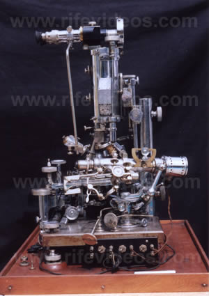 Universal Microscope 1